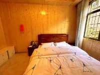 Yinjiang Zizai Hostel