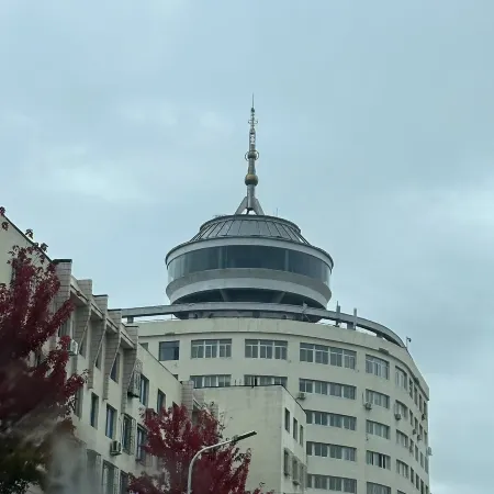 Dongxing Apartment (Huanren Zhangyue Park)