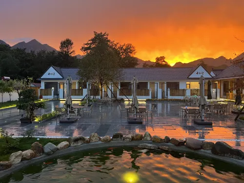Yunpu Mountain Residence Hotel (Dalian Tianmen Gorge Rafting Tianmen Mountain National Forest Park) - Parkering