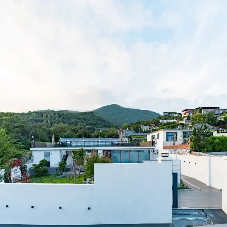 Floral Kuanshanju Mountain Residence Homestay (Taishan Scenic Area)