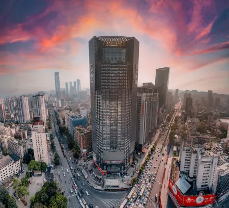 BaiLing Nicesoe Hotel (Guiyang Spray Pool Zilinan)