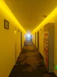 Shangri-La Hotel - parking