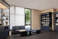 Xuzhou Yunlong Wanda Medical University Residence Hotel - parking