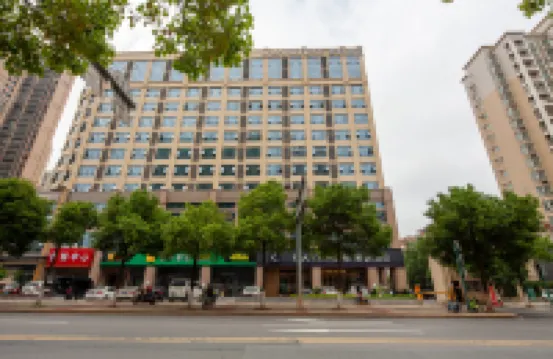 Lavande Hotel (Changsha Songya Lake Wanjiali North Branch) Hotels near Hunan Engineering Polytechnic