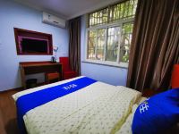 悦享酒店(上海国际旅游度假区店) - 轻住大床房