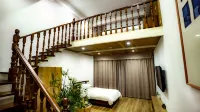 wuluojian Hostel Hotels near Shuangfan Consultation Study, Longxiang
