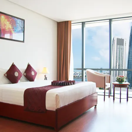 Danang HAN River Hotel