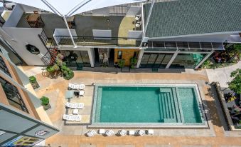 Phuket Airport Place