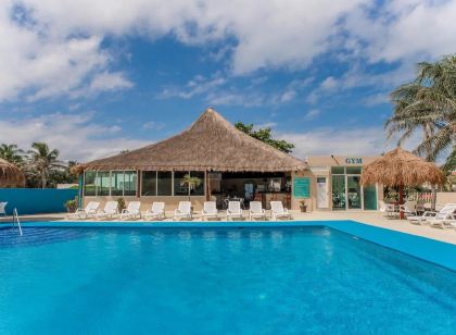 パラダイス ビーチフロント & ナイトライフ ハート