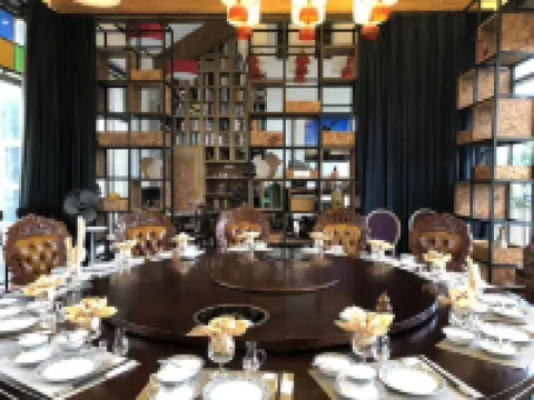 1001 Hotel Palace Club