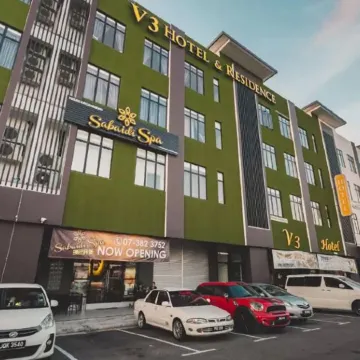 V3 Hotel & Residence Seri Alam Отели в г. Масаи