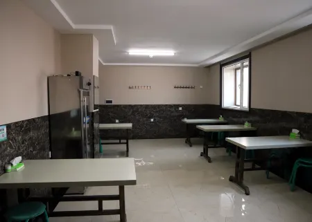 Bei'an Heshunyuan Business Hotel Отели в г. Бейан