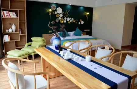 Hechuan Yaju Homestay Zhongyiyuandian