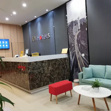 Junyi Chain Hotel (Tianmen baoan palza Store)