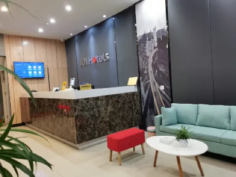 Junyi Chain Hotel (Tianmen baoan palza Store) Hotels in Tianmen
