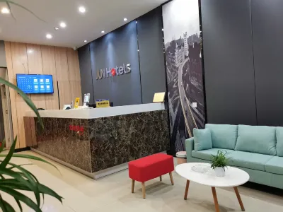 Junyi Chain Hotel (Tianmen baoan palza Store) Hôtels à : Tianmen