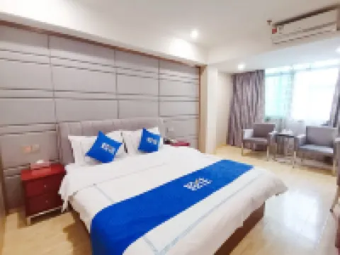 Qunying Hotel (Guangzhou Baiyun Station Julong Subway Station) Hotels near Pengjiamu Park (Southwest Gate)