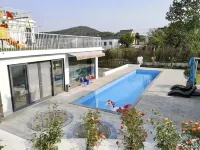 YY HOUSE