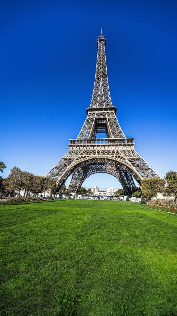 Experience Paris Without Leaving the US - Paris Hotel Review - Travel Tripz