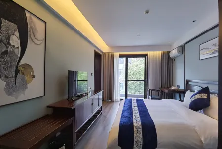 Hehe Hotel Отели в г. Луню