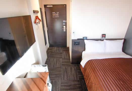 호텔 라이브맥스 오사카 가도마 건물 외관