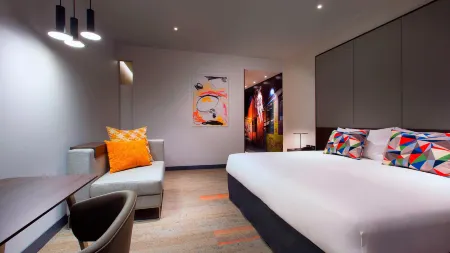 Aloft Perth Отели рядом со станцией Burswood Station