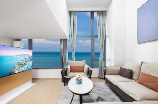 Floral Hotel·Haikou Cloud Haiyi Seascape Hotel (Wanluyuan Haikou Bay Store)