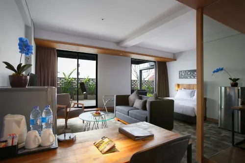 Batiqa Hotel Jababeka Cikarang