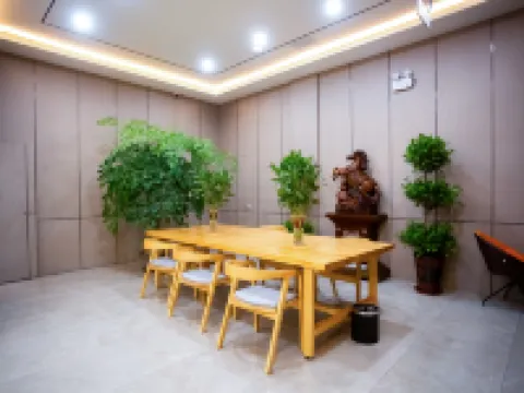 Lili Orange Light Luxury Hotel Hotels in Zongyang
