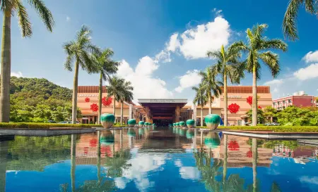 Easeland Hotel Guangzhou Отели рядом с достопримечательностью «Guangdong University of Foreign Studies»