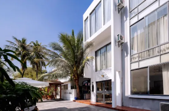 Sanya Phoenix Qiaoqiao Travel Rent (Sanya Bay Phoenix International Airport Store) Hotels near Sanya Airport