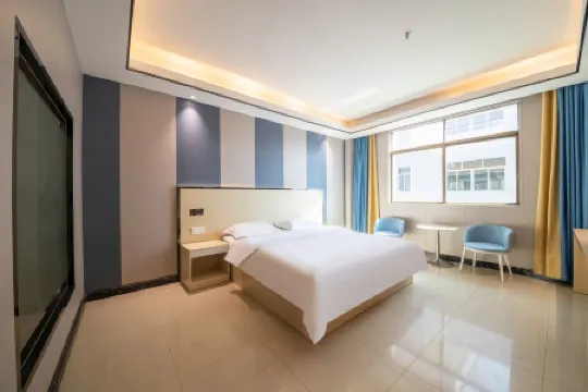 Yixuan Hotel Apartment Отели рядом с достопримечательностью «Luoding People's Stadium»