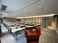 Lavande Hotel (Sihui High-tech Development Zone Dawang Plaza) فنادق في سى خوي