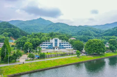 Yuehu Aman Hotels in Taihu County