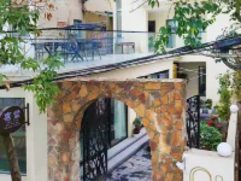 East Lake Xitang Guest House Hotels near East Lake Scenic Area