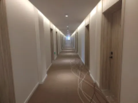 HanTing Hotel (Tangshan Yutian Yahongqiao)