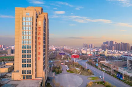 Blue Horizon Jun Hua Hotel