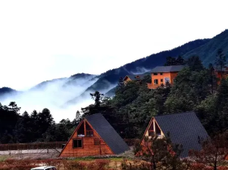 Longxi Youmeng Valley Chalet