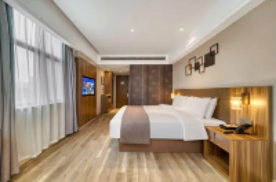 โฮม อินน์ พลัส หางโจว ถงลู่ ฟูชุน ริเวอร์