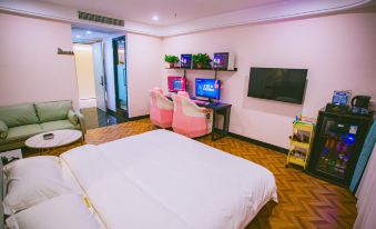 Suqian Seaside Wind E-sports Hotel (Baolong Plaza)