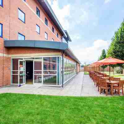 Northampton Town Centre Hotel Exterior