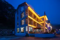 Laojunshan Qimeng Junlan Pavilion (Zhongling Cableway Shop) Hotels near Yangzi Valley