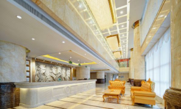 1. 비엔나 호텔 텐..