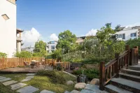 Floral Hotel· Wuyuan Huiyuge Hotel (Wuyuan High-speed Railway Station Shop)