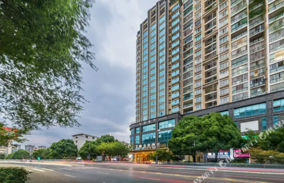 艾麗金座酒店（安順黃果樹大街火車站店）