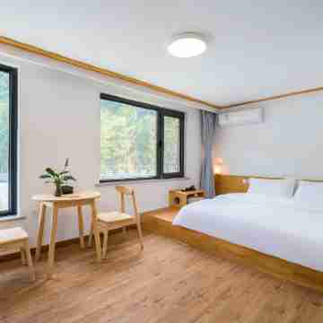 Yuhua Shansu Homestay Rooms