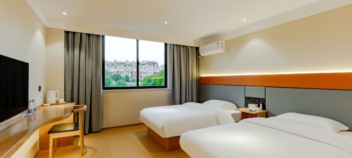 Yunlai Four Seasons Hotel (Ma'anshan High-speed Railway East Station) Hotéis em Maanshan