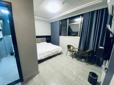 Four Seasons Hotel