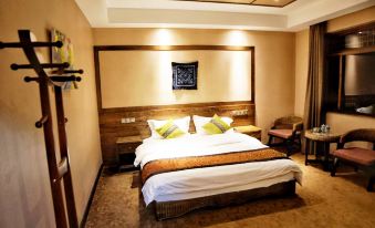 Yulong Baisha Alley Courtyard Inn