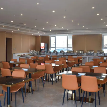 Tex Hentong Light Luxury Hotel